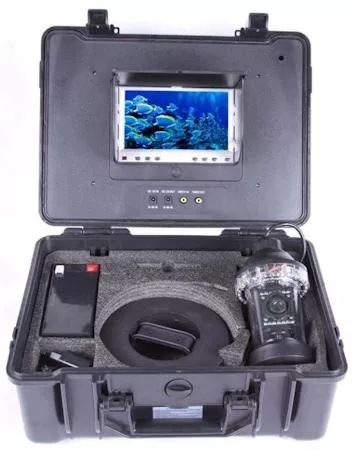 Видеокамера для рыбалки FishCam-360 хранится в надежном пластиковом кейсе
